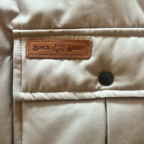 Men’s Large puffer vest - Picture 2 of 12